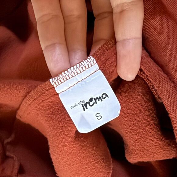 Irema Slow Fashion Cocoon High Neck Sweatshirt In Brick S - Picture 6 of 13